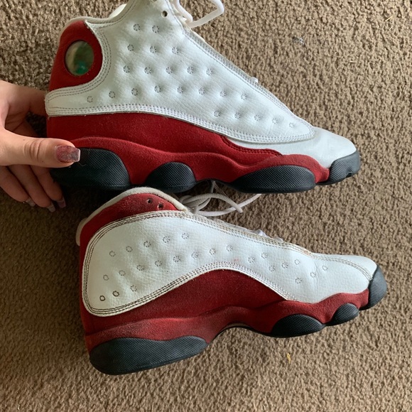Cherry red Jordan 13s - Picture 5 of 7